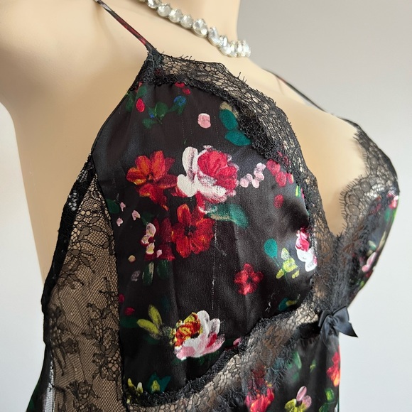 VS Slip - Picture 3 of 7